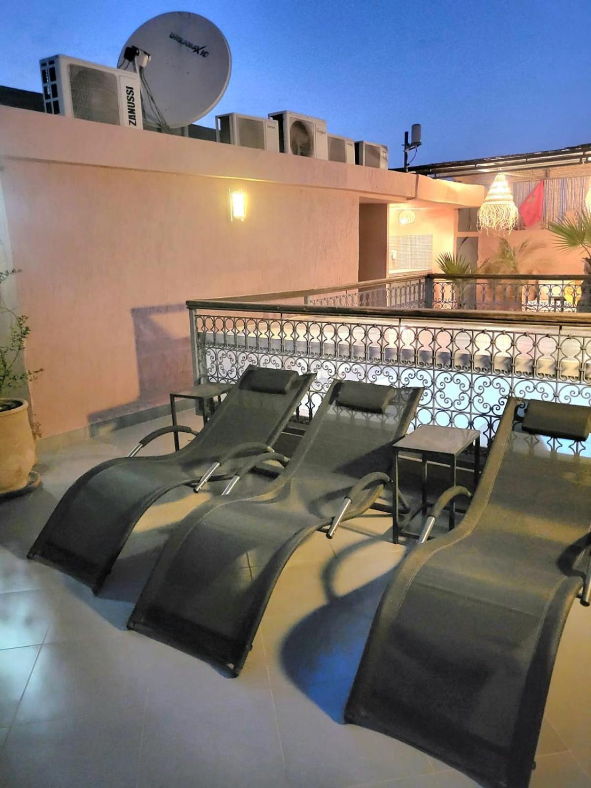 Riad Melilo Avec Piscine Chauffee Marrakesh Buitenkant foto