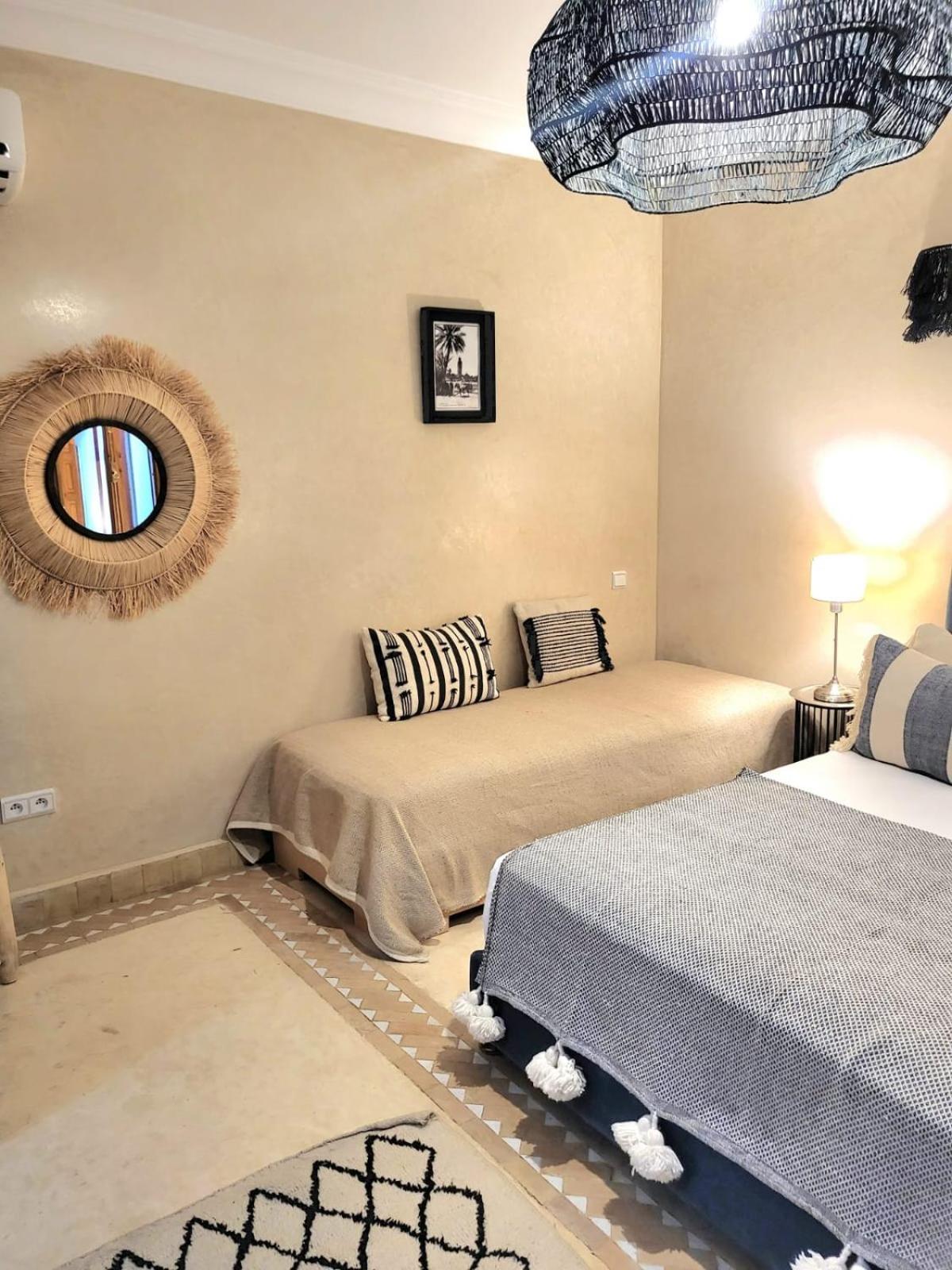 Riad Melilo Avec Piscine Chauffee Marrakesh Buitenkant foto